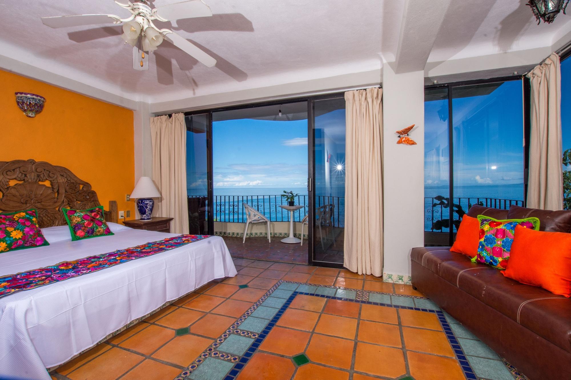 Mar Sereno Hotel & Suites Puerto Vallarta Exterior photo