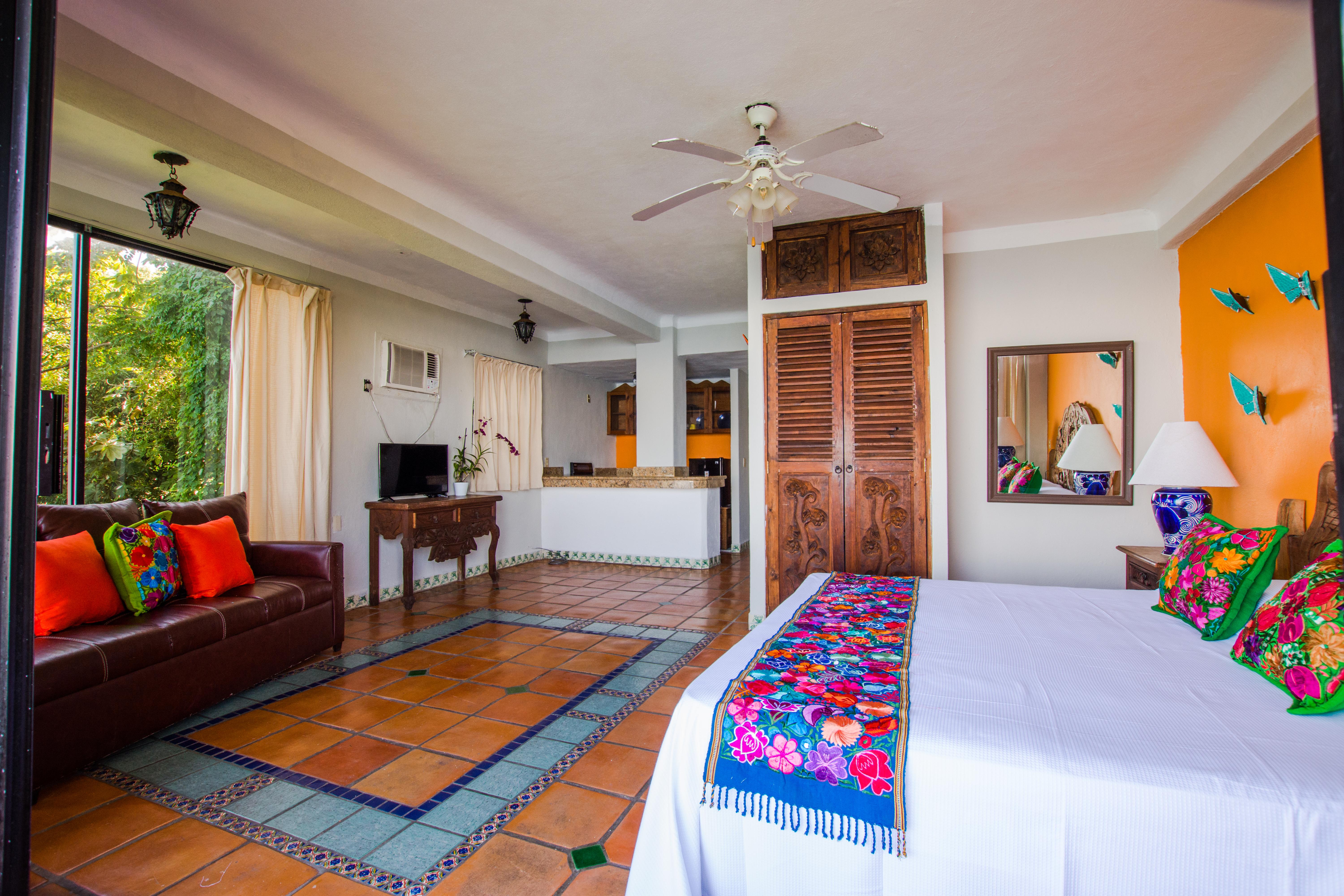 Mar Sereno Hotel & Suites Puerto Vallarta Exterior photo