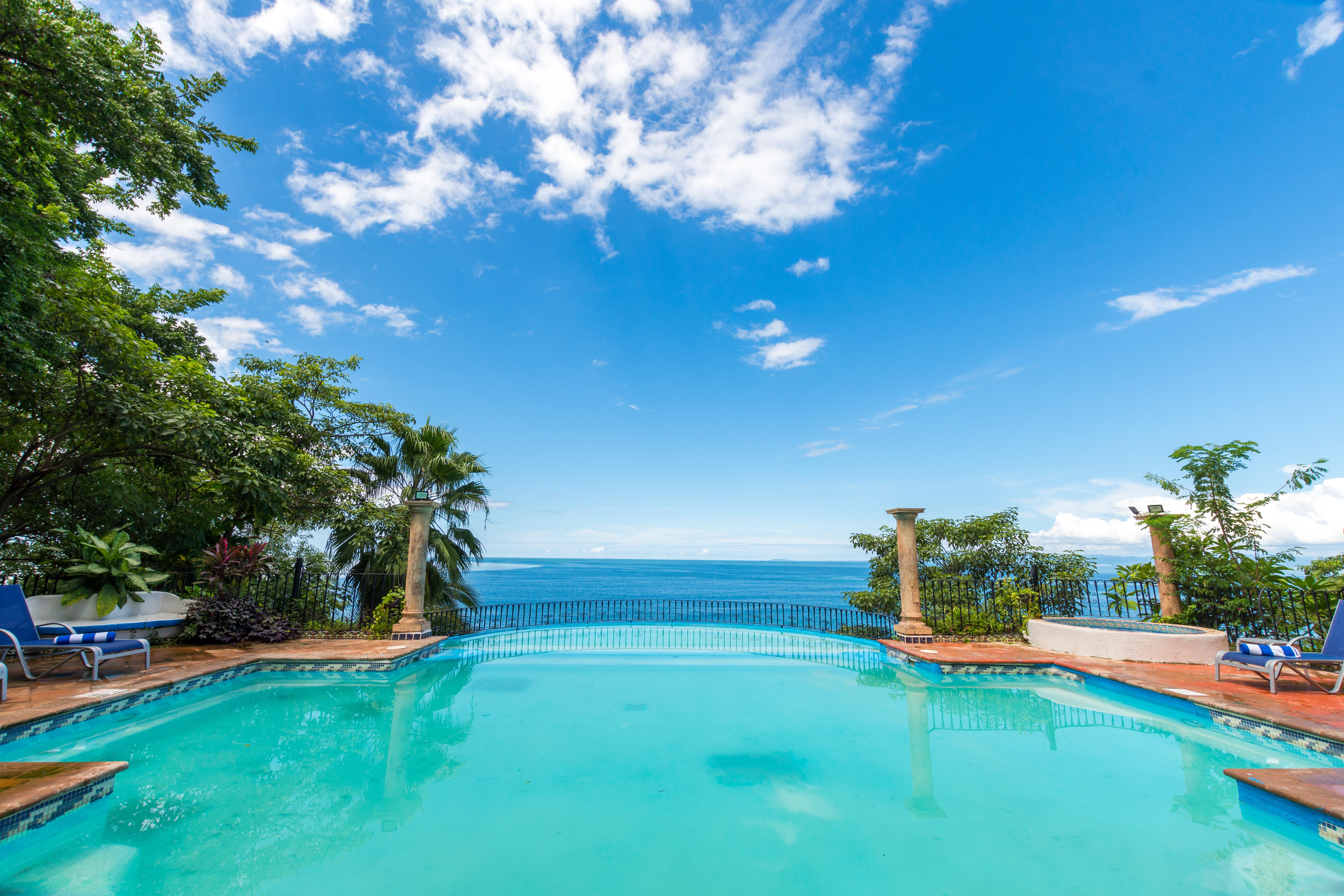 Mar Sereno Hotel & Suites Puerto Vallarta Exterior photo